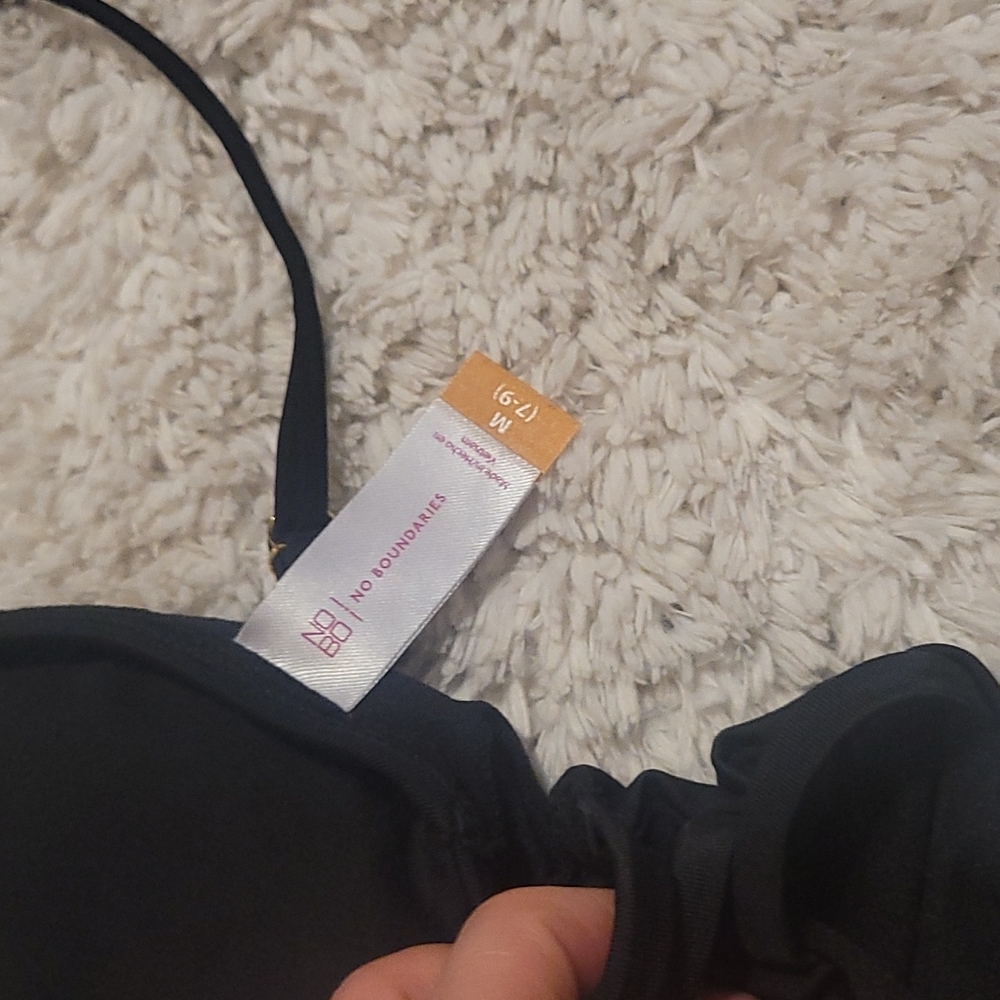 Swimsuit bundle - Picture 3 of 5